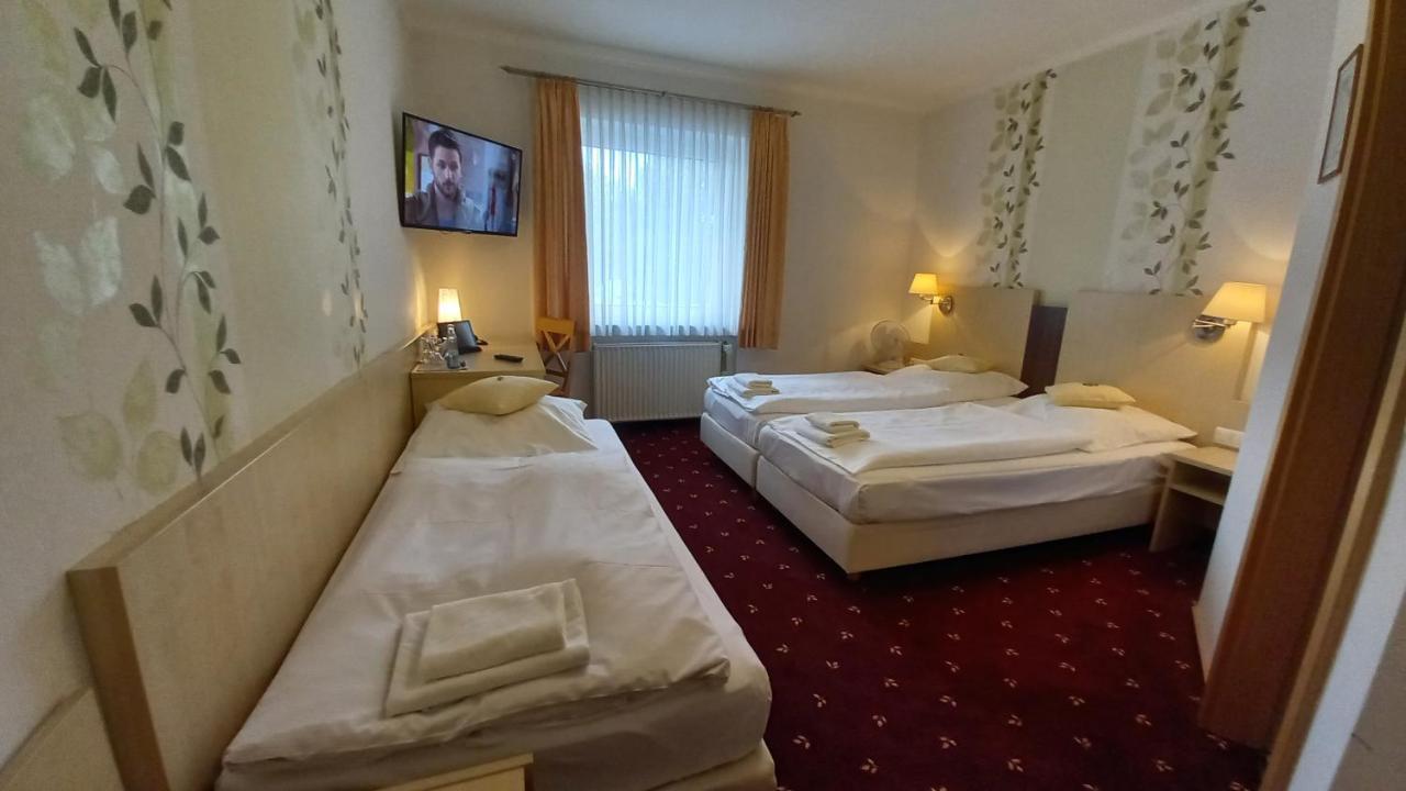 Kraeuterhotel & Restaurant Heidejaeger Hotel